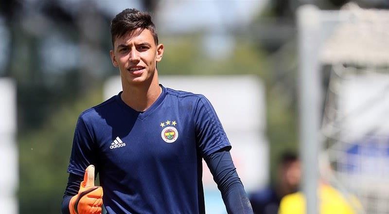 Berke Özer - 21 | Fenerbahçe
